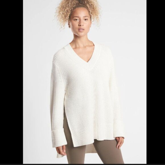 Athleta Shasta V Neck Wool Blend Knit Oversized Sweater XXS - Picture 1 of 13
